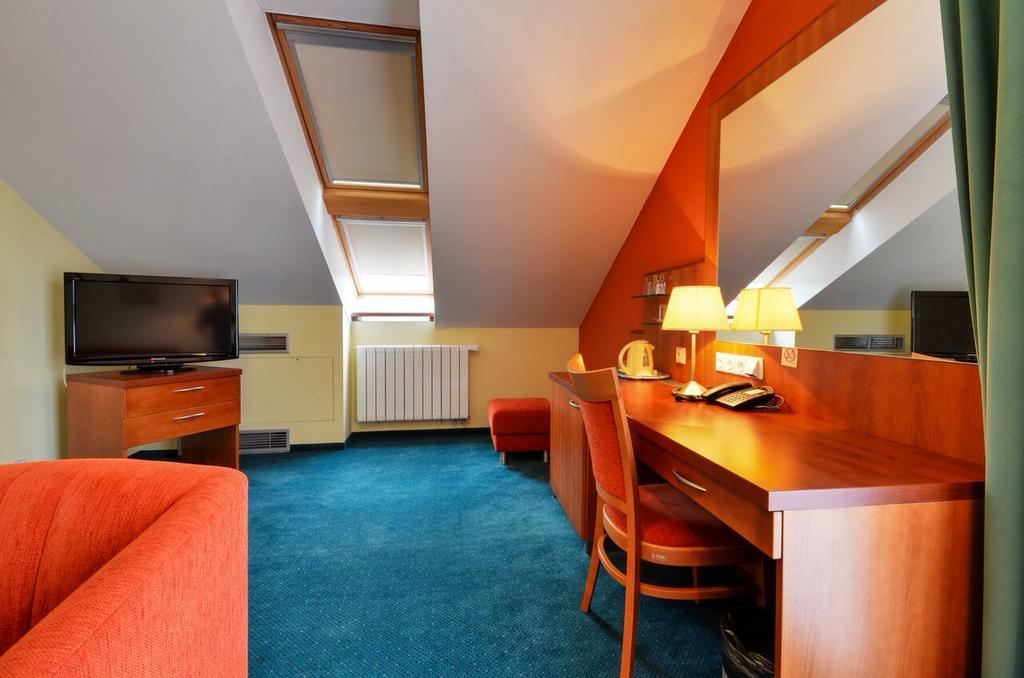 Hotel Filipinum Jablonné nad Orlicí Szoba fotó